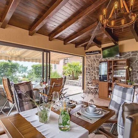 アパート Awesome In Moscenicka Draga *