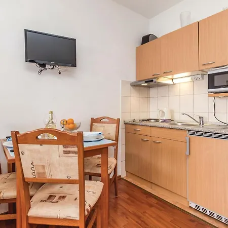 Apartment In Moscenicka Draga With Wifi *