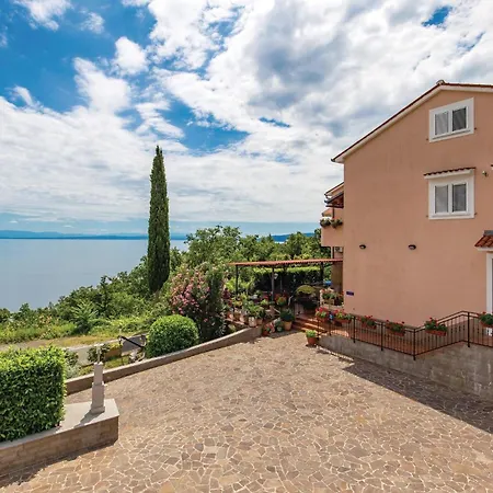 Apartment In Moscenicka Draga With Wifi *